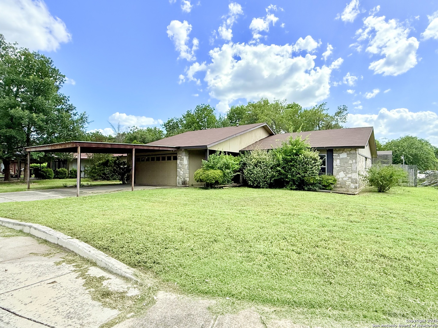 5731 Timber Bend San Antonio TX 78238