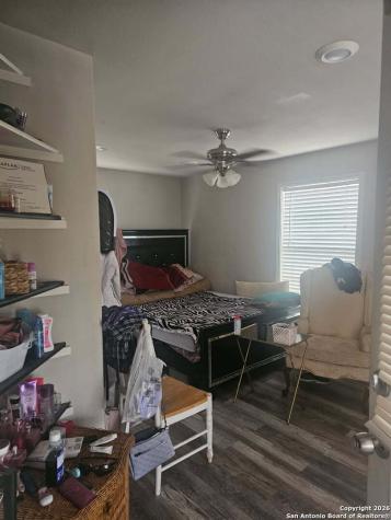 915 Novella Adkins TX 78101