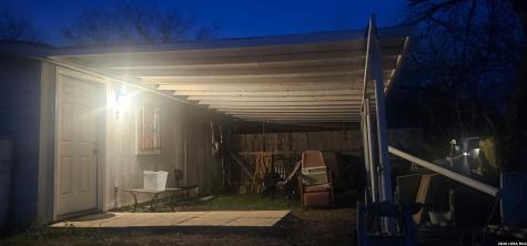 915 Novella Adkins TX 78101