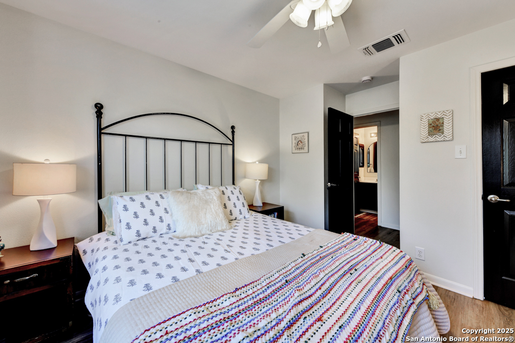 2204 Blackoak Bend San Antonio TX 78248