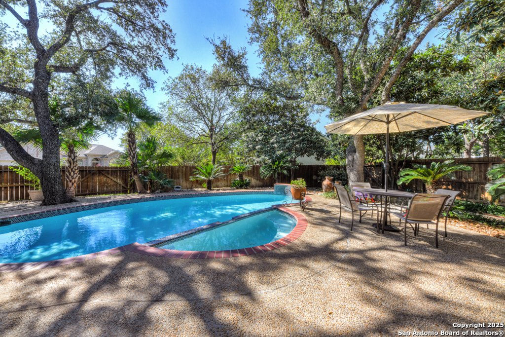 2204 Blackoak Bend San Antonio TX 78248