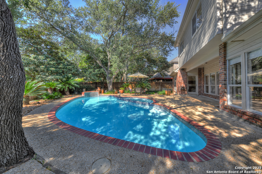 2204 Blackoak Bend San Antonio TX 78248