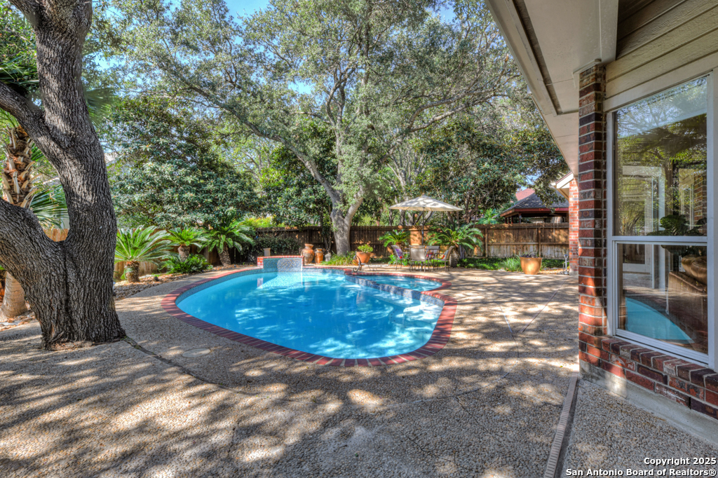 2204 Blackoak Bend San Antonio TX 78248