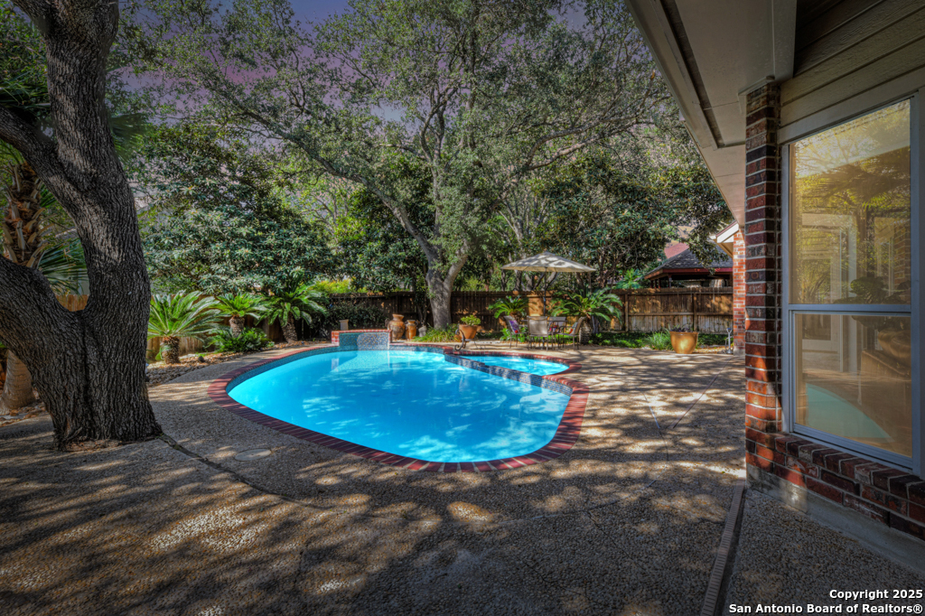 2204 Blackoak Bend San Antonio TX 78248