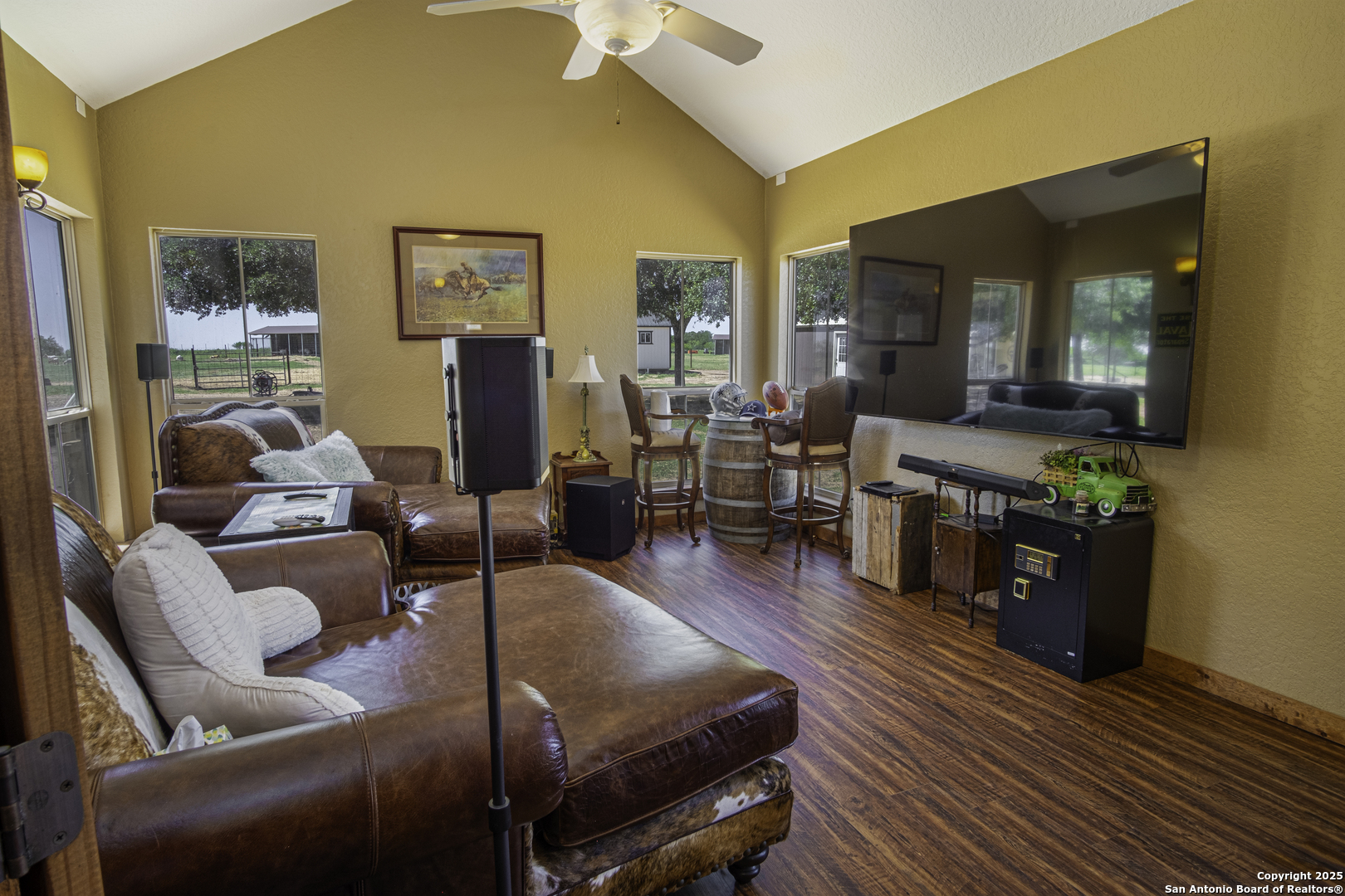 1891 State Highway 97 E Floresville TX 78114
