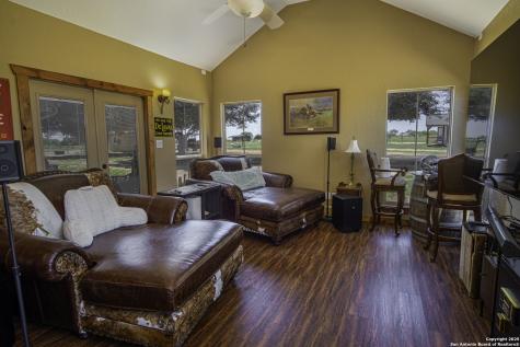1891 State Highway 97 E Floresville TX 78114