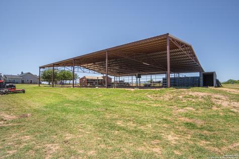 1891 State Highway 97 E Floresville TX 78114