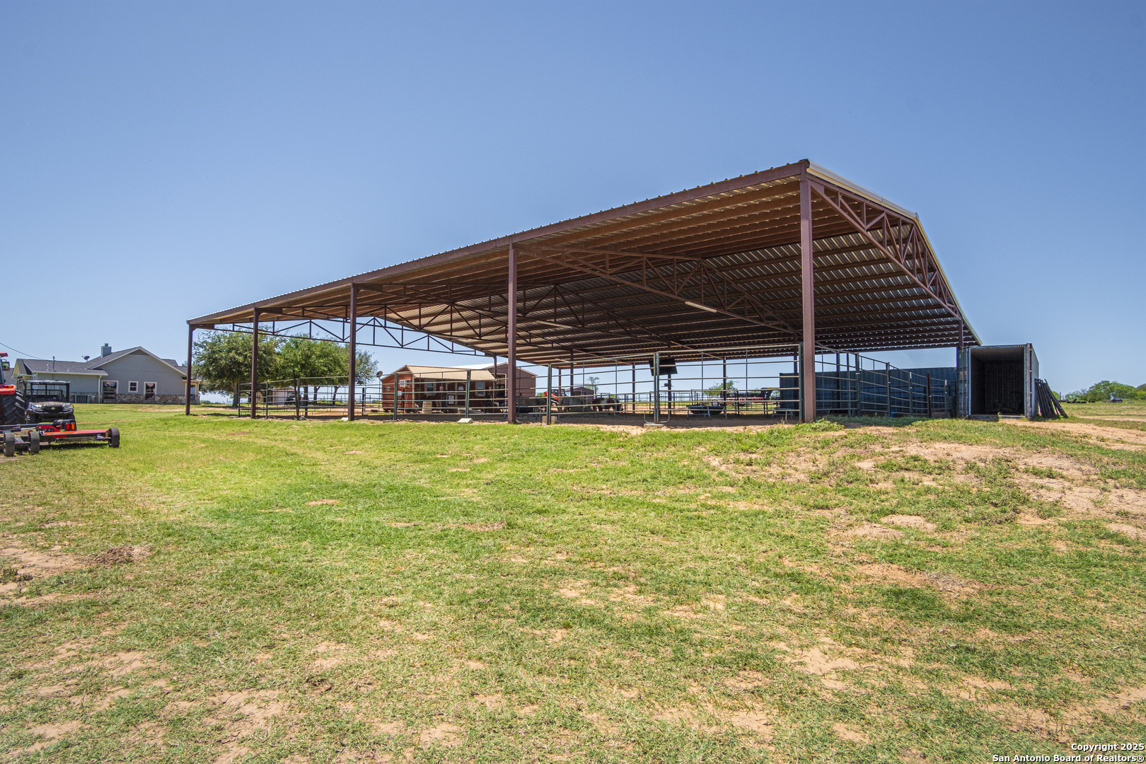 1891 State Highway 97 E Floresville TX 78114