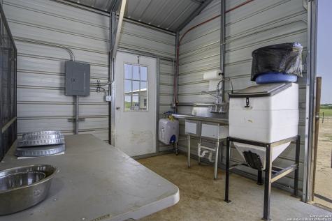 1891 State Highway 97 E Floresville TX 78114