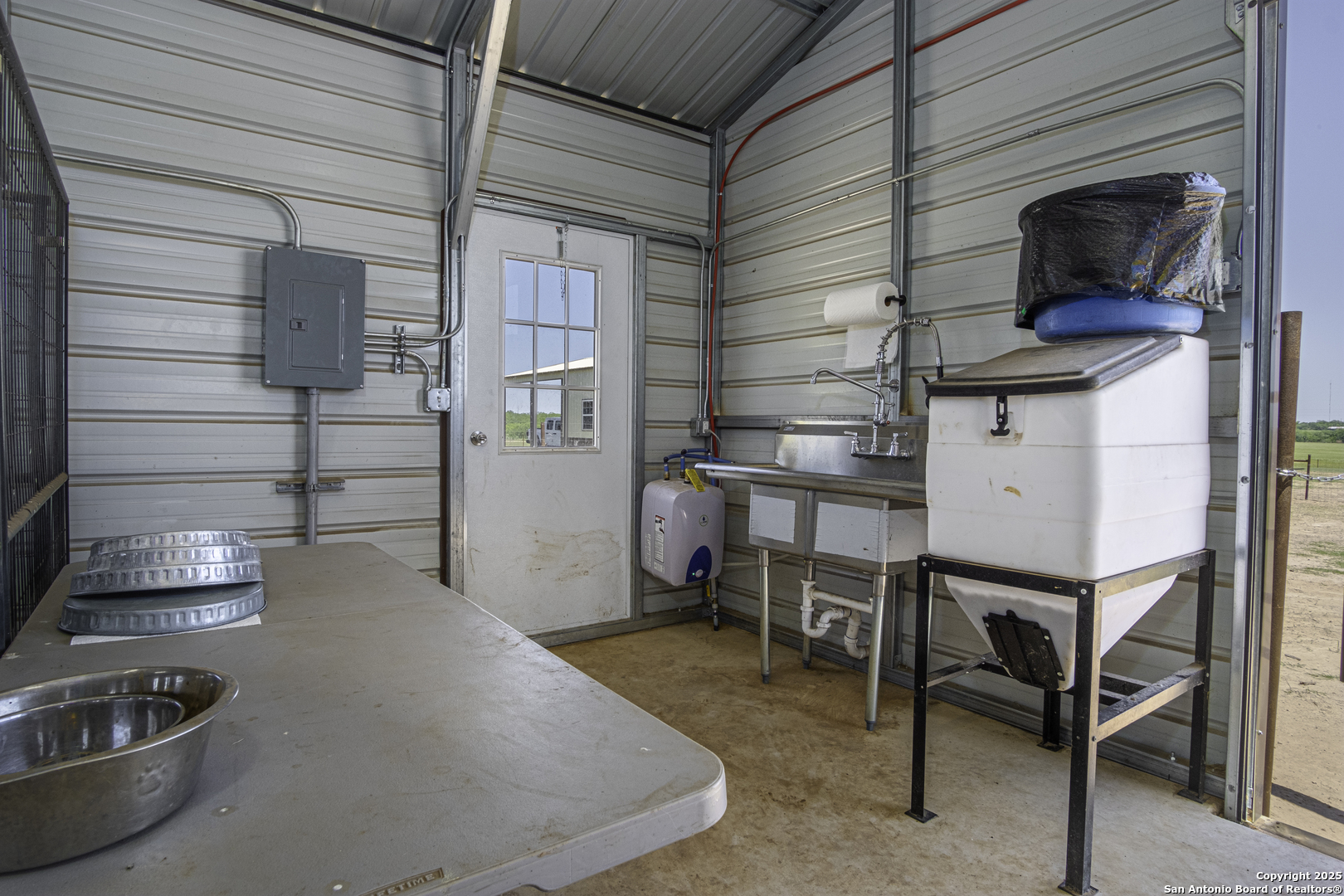 1891 State Highway 97 E Floresville TX 78114