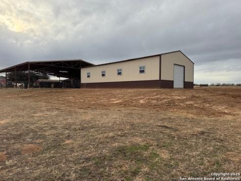 1891 State Highway 97 E Floresville TX 78114