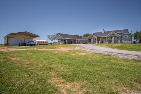 1891 State Highway 97 E Floresville TX 78114