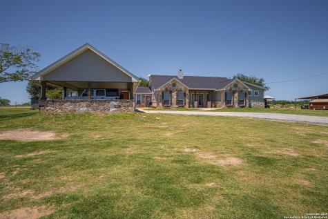 1891 State Highway 97 E Floresville TX 78114