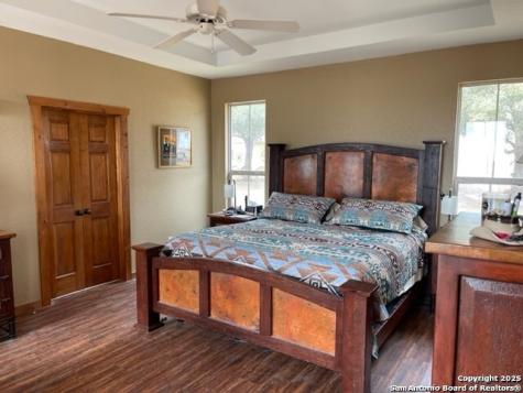 1891 State Highway 97 E Floresville TX 78114