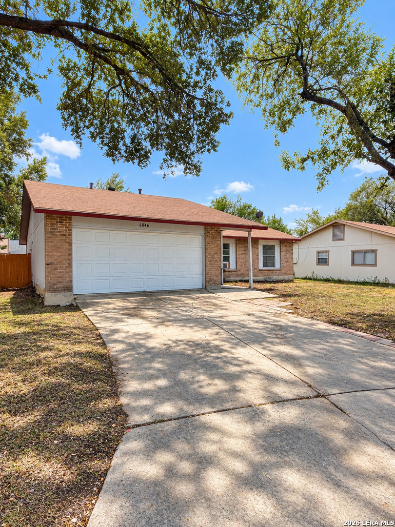 6846 Agua Calientes San Antonio TX 78239