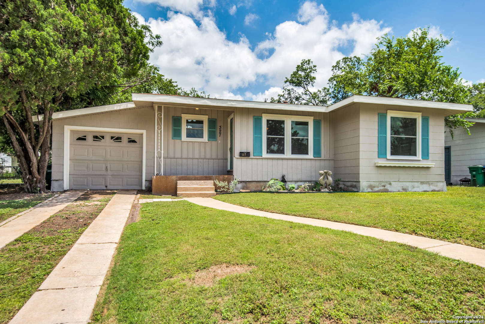 327 Byrnes Drive San Antonio TX 78209