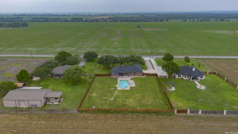 1031 Fm 20 Seguin TX 78155