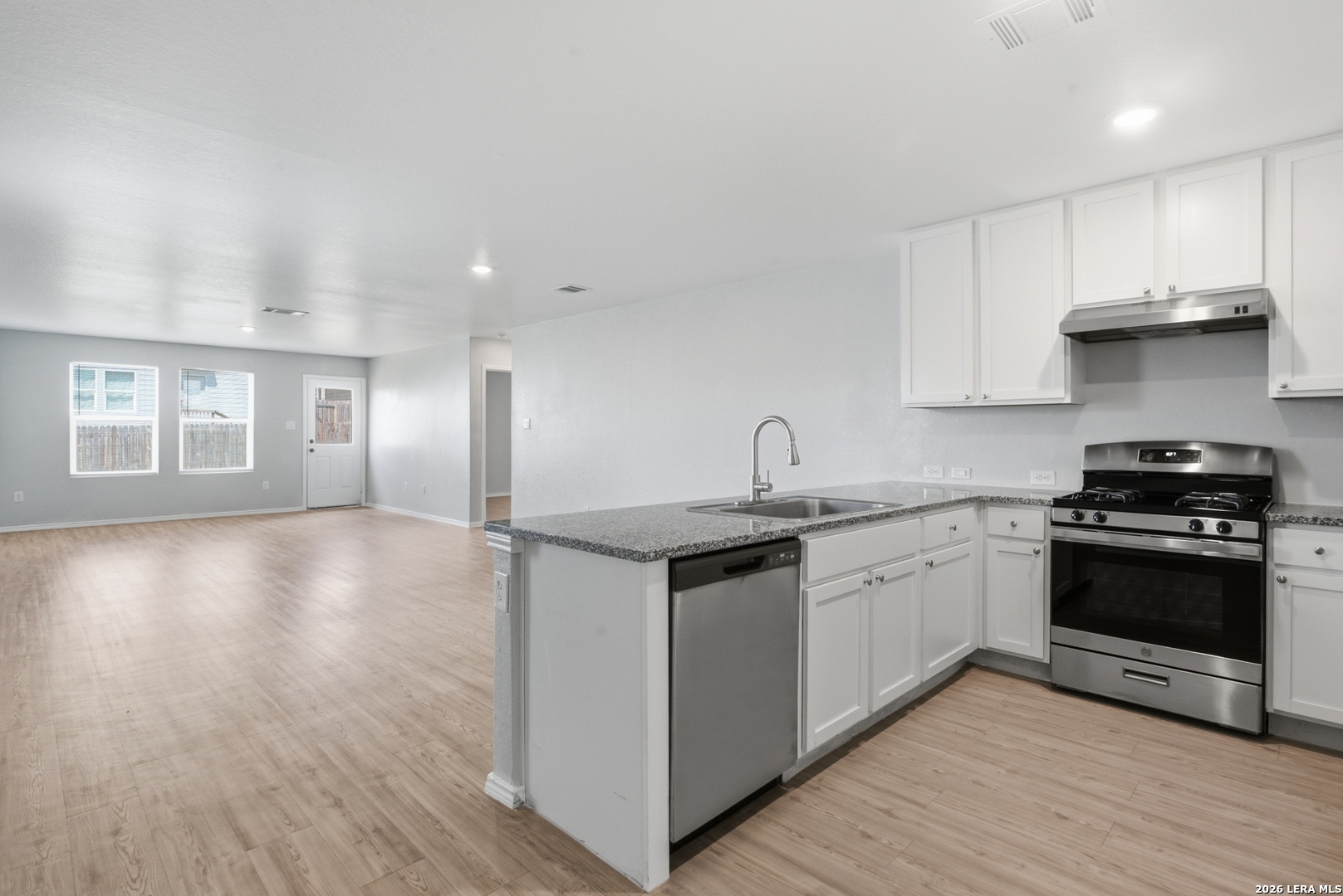 7211 Donkey Valley San Antonio TX 78252