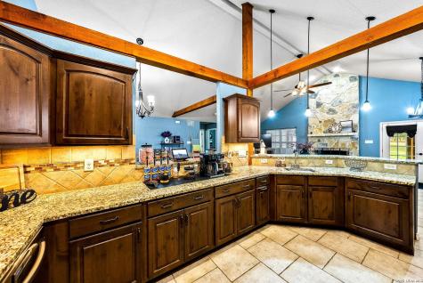 552 Jacobs Lane La Vernia TX 78121