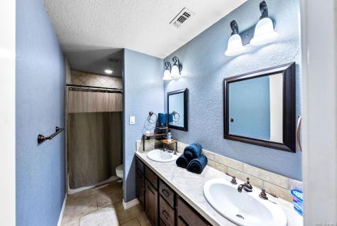 552 Jacobs Lane La Vernia TX 78121