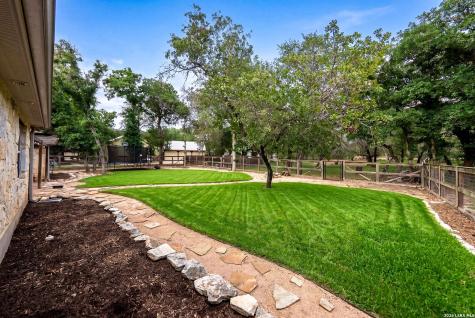552 Jacobs Lane La Vernia TX 78121