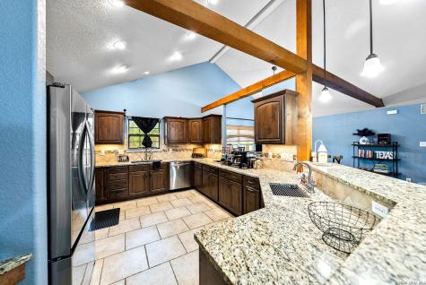 552 Jacobs Lane La Vernia TX 78121