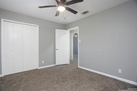 10406 Greenbay San Antonio TX 78230