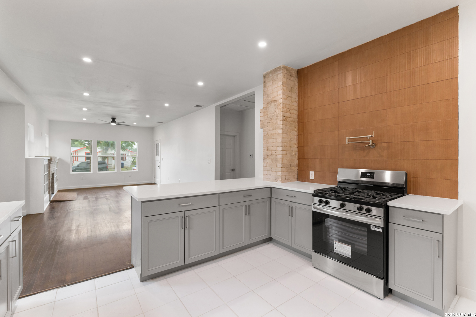 1144 Denver San Antonio TX 78210