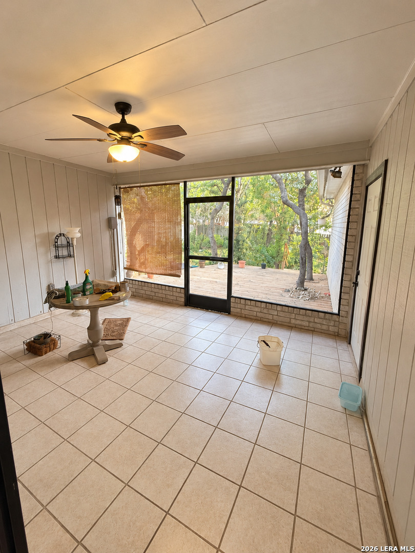 9334 Jorwoods Drive San Antonio TX 78250