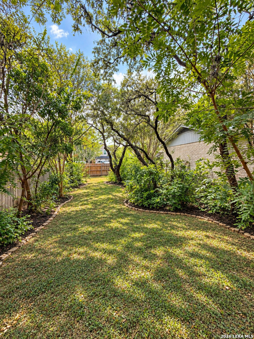 9334 Jorwoods Drive San Antonio TX 78250