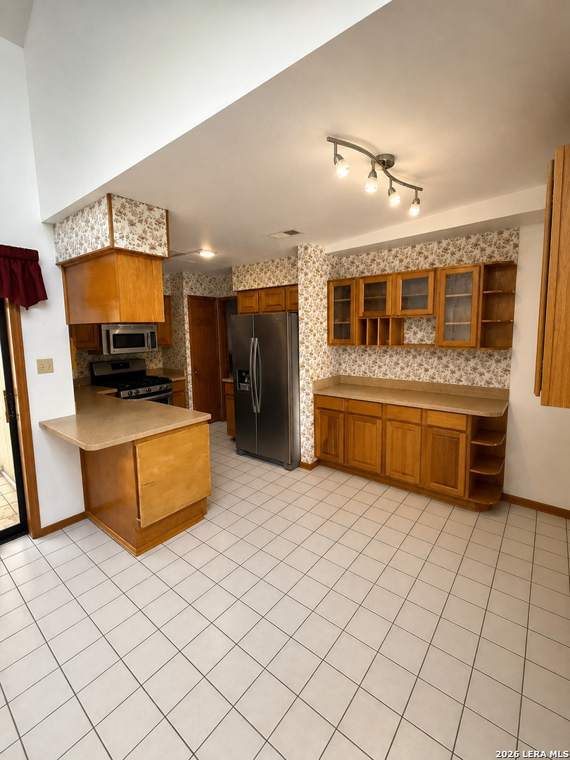 9334 Jorwoods Drive San Antonio TX 78250