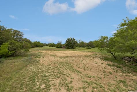 4125 County Road 251 Hondo TX 78861