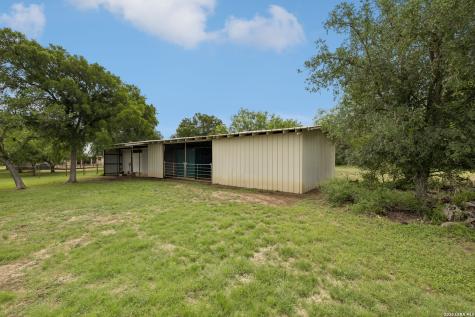 4125 County Road 251 Hondo TX 78861