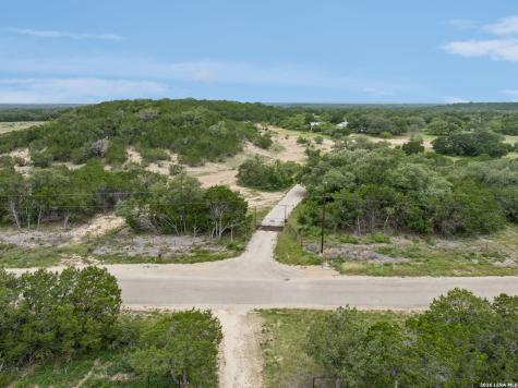 4125 County Road 251 Hondo TX 78861
