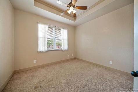 438 County Road 367 Hondo TX 78861