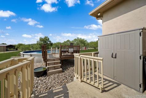 438 County Road 367 Hondo TX 78861