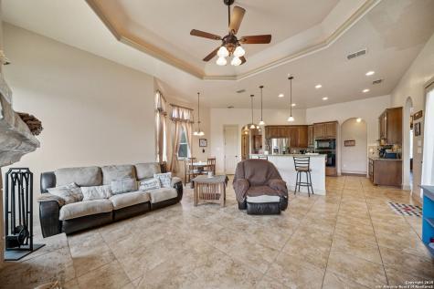 438 County Road 367 Hondo TX 78861