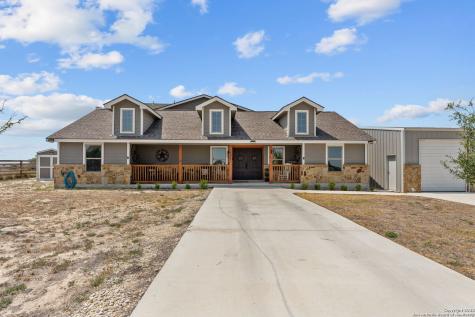 205 Country View Lane La Vernia TX 78121