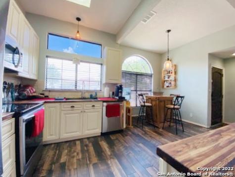 6311 Village Cliff San Antonio TX 78250