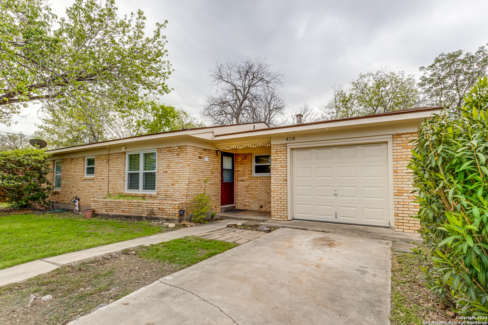 418 Shropshire Drive San Antonio TX 78217