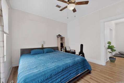 646 Canton San Antonio TX 78202