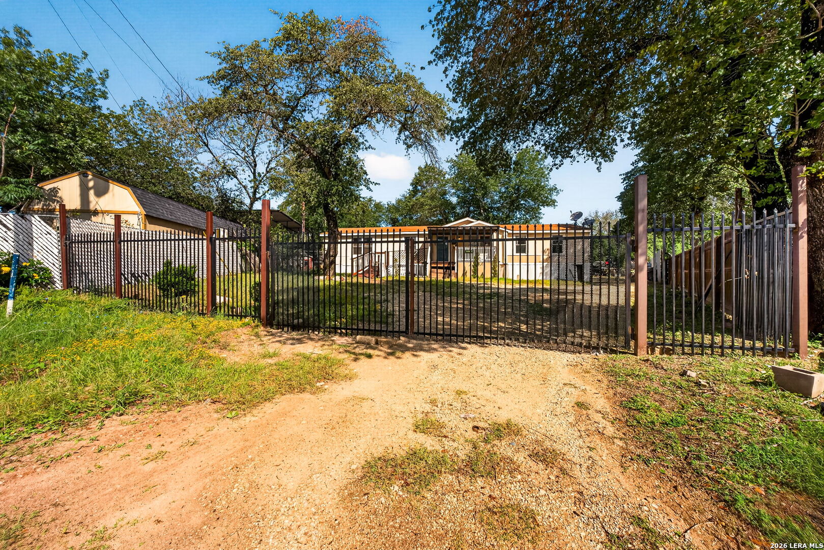 4203 Cotton Oaks Drive Elmendorf TX 78112