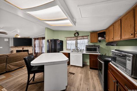4203 Cotton Oaks Drive Elmendorf TX 78112