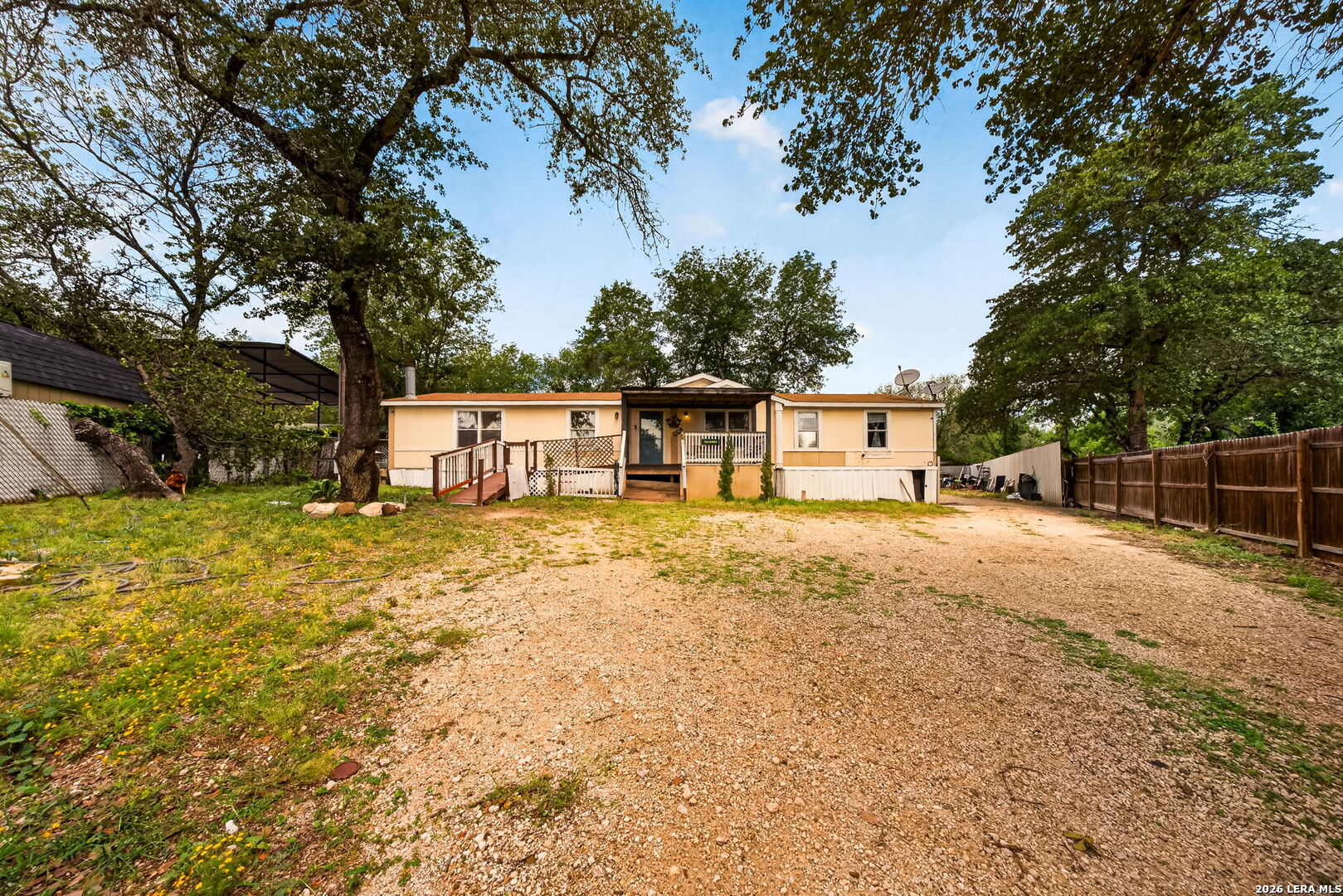 4203 Cotton Oaks Drive Elmendorf TX 78112
