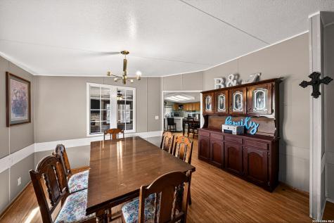 4203 Cotton Oaks Drive Elmendorf TX 78112