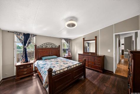 4203 Cotton Oaks Drive Elmendorf TX 78112