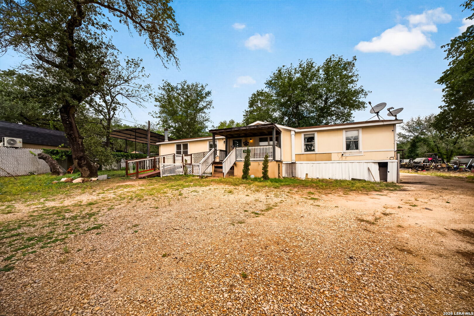 4203 Cotton Oaks Drive Elmendorf TX 78112