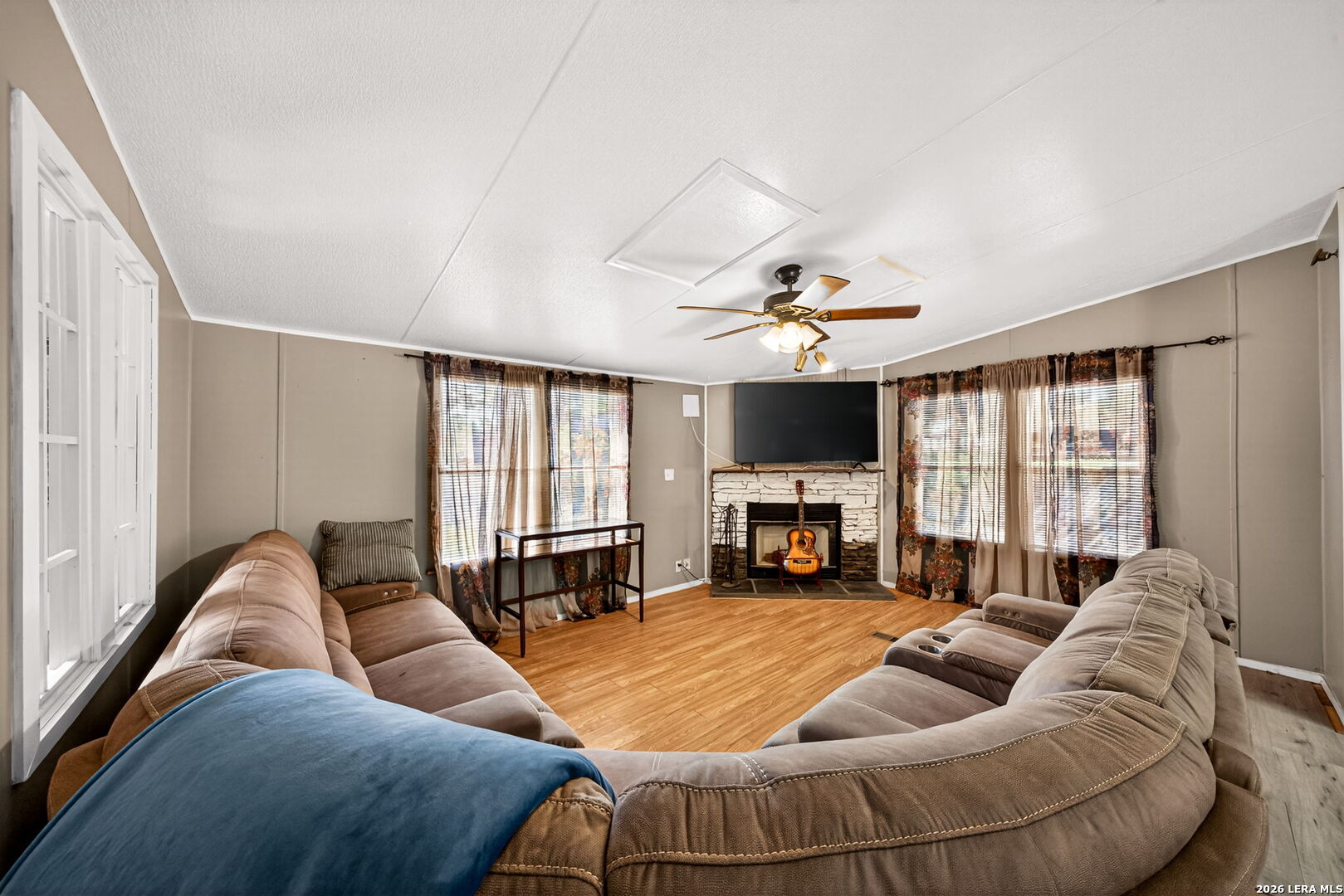 4203 Cotton Oaks Drive Elmendorf TX 78112