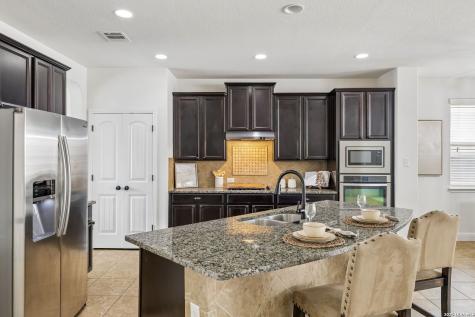 571 Calm Springs San Antonio TX 78260