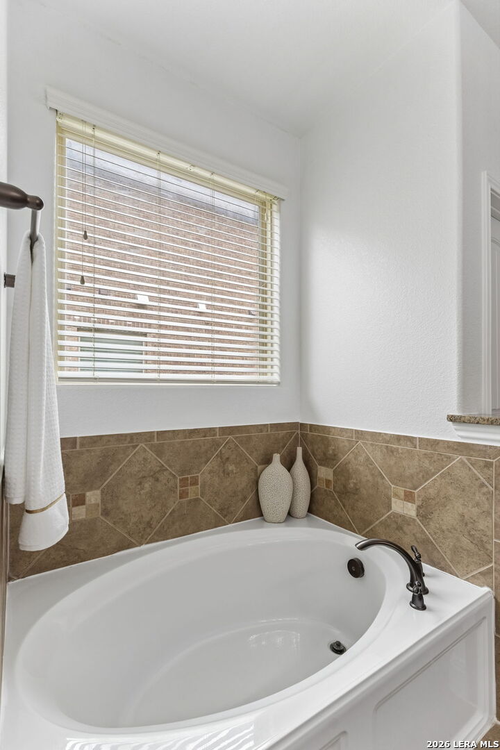 571 Calm Springs San Antonio TX 78260
